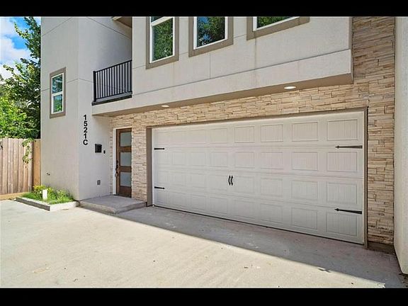 2nd image of 1521 Laird St #C