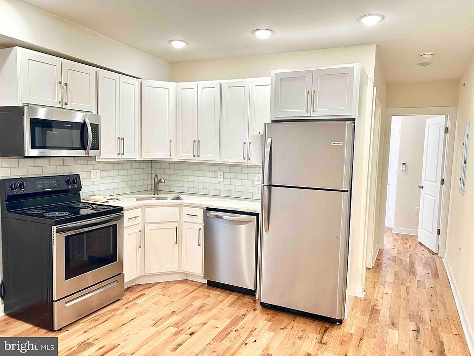 1st image of 1732 W Girard Ave APT 6