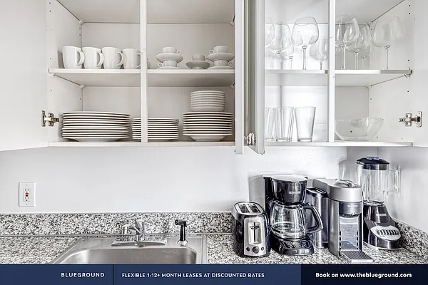 Rented by The Blueground | media 86