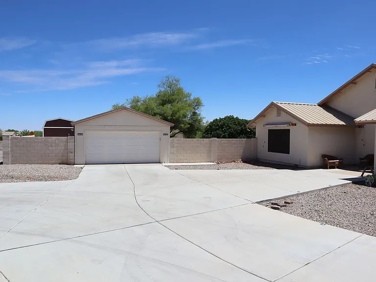 3159 E Choctaw Dr — Photo 4