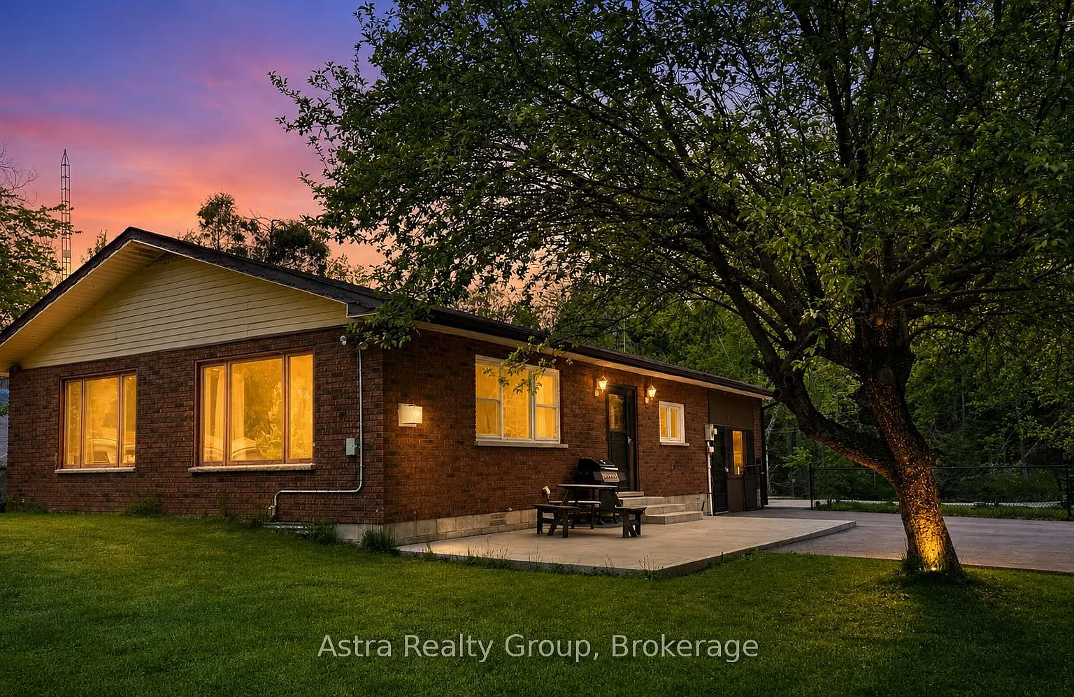 4 bed, $2,800 — Photo 4