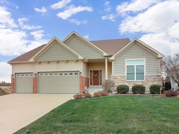 441 Deerfield Dr, Oswego, IL 60543