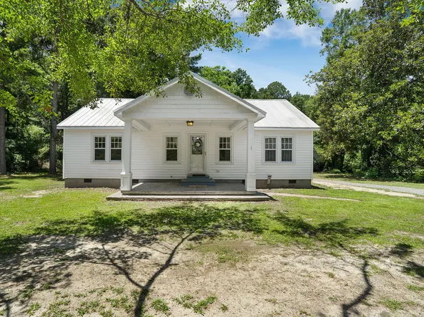 1737 Pinopolis Rd, Moncks Corner, SC 29461