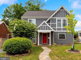 2004 S Pollard St, Arlington, VA 22204