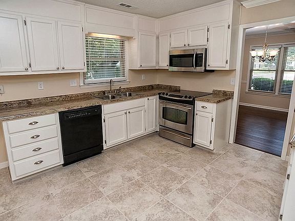 5th image of 10306 Foothills Cir SE