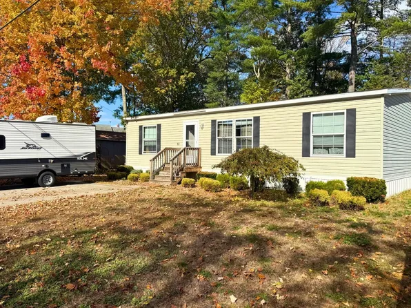 13 Courtesy Avenue, Belmont, NH 03220