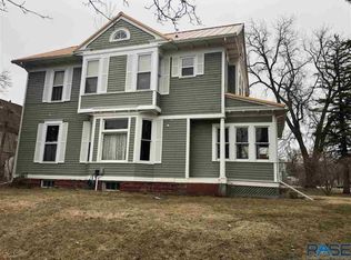 103 4th St SE, Pipestone, MN 56164