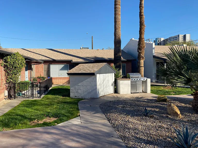 743 E Coronado Rd — Photo 7