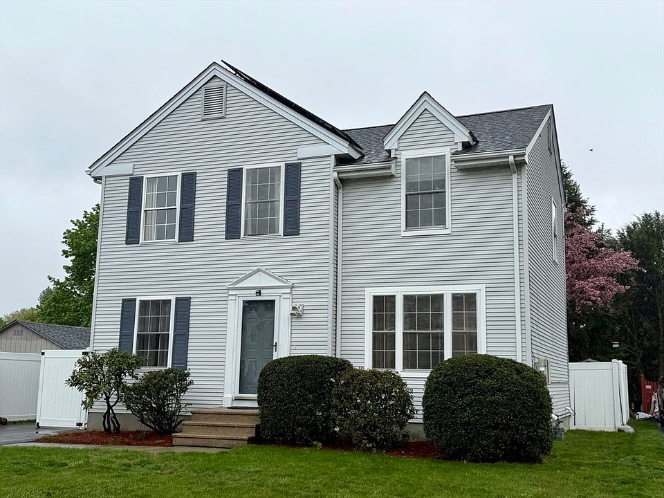1st image of 4 Laurence Ln