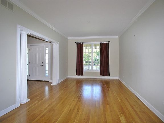 3rd image of 543 Western Ave
