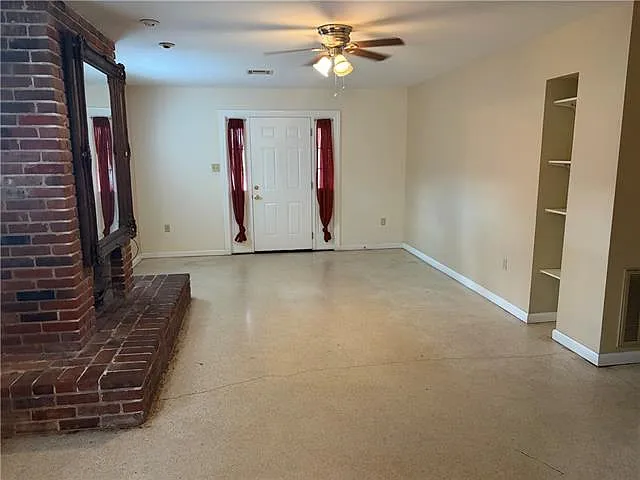 3 bed, 2.0 bath, 1500 sqft, $1,895 — Photo 3