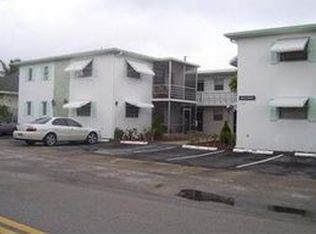 725 NE 4th St APT 103, Hallandale, FL 33009