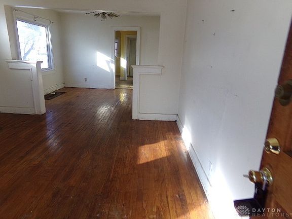 4th image of 241 Brooklyn Ave