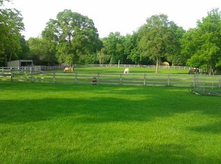 11218 Vanderkarr Rd, Hebron, IL 60034