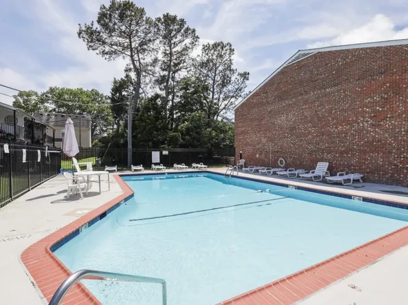 905 Barberton Ct #207, Virginia Beach, VA 23451