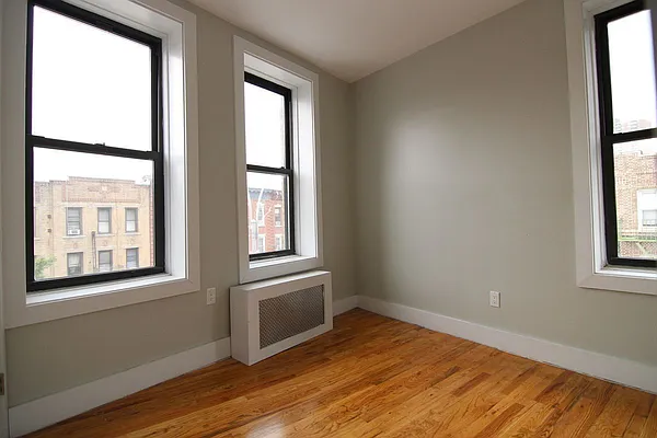 Rented by Lodger Corp | media 12