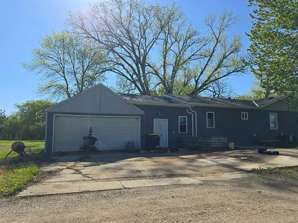 513 Dewey St, Seaforth, MN 56287