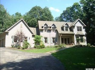 10005 Auburn Rd, Chardon, OH 44024