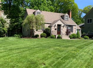 60 Davidson Ave, Ramsey, NJ 07446