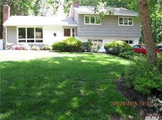 122 La Rue Dr, Huntington, NY 11743