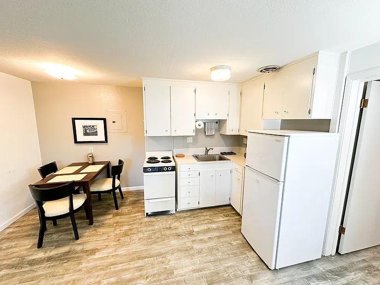 2500 N 45th St #3 — Photo 9