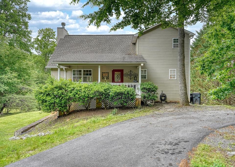 1st image of 6744 Wood Lake Cir