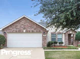 332 Silver Lake Trl, Fort Worth, TX 76140