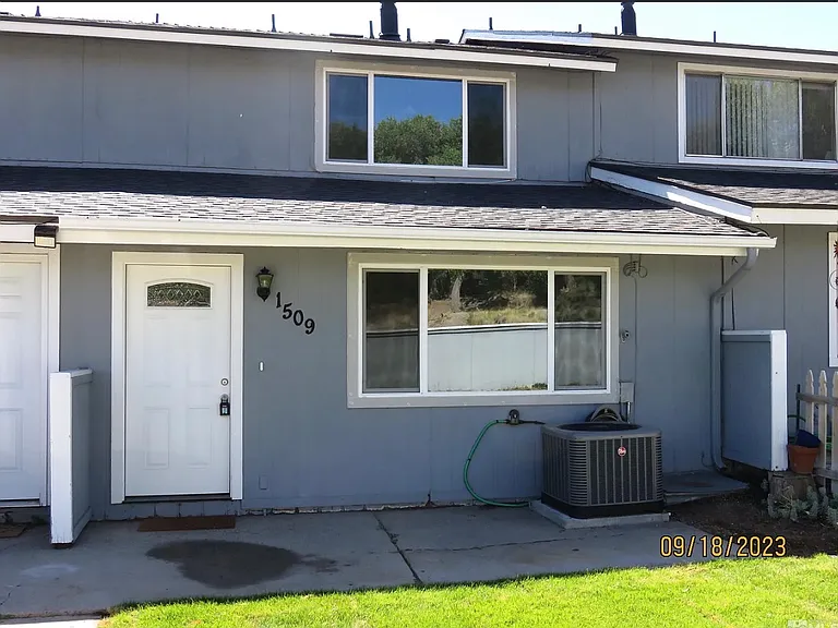 1509 E Long St — Photo 9