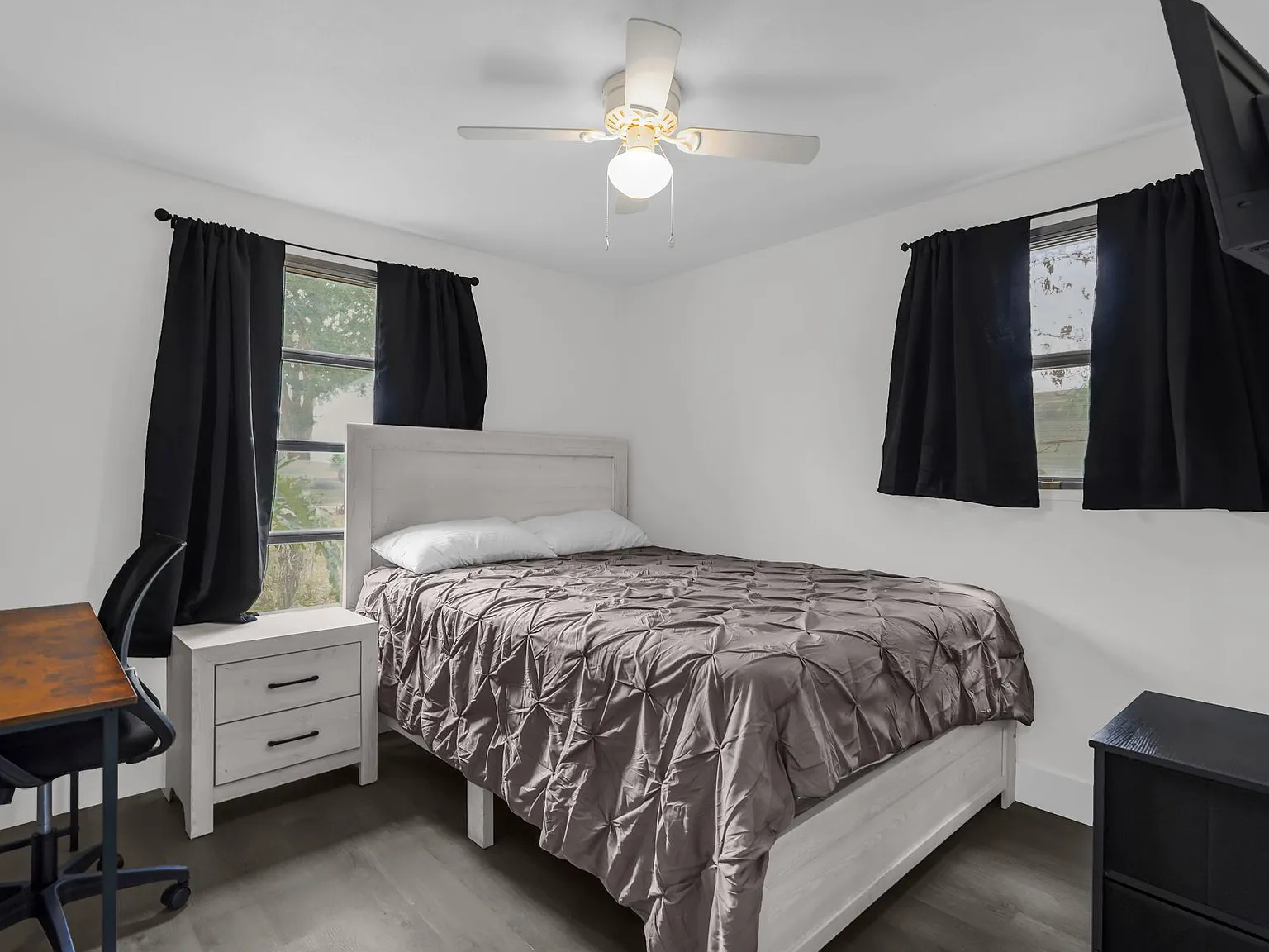 4 bed, 3.0 bath, 1693 sqft, $784 — Photo 2