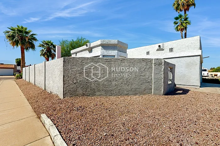 3 bed, 2.0 bath, 1632 sqft, $1,849 — Photo 4