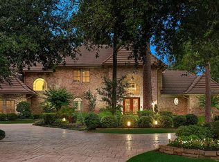 11 Hepplewhite Way, The Woodlands, TX 77382