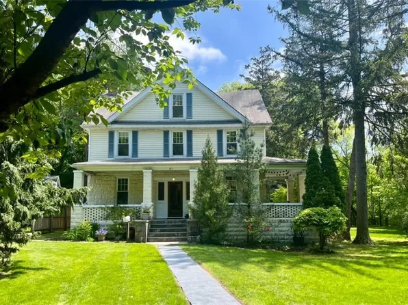 385 Farragut Avenue, Hastings-on-Hudson, NY 10706