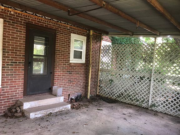 4th image of 534 N Race St #A