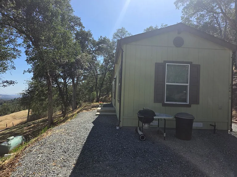 20140 Sturgis Rd — Photo 1