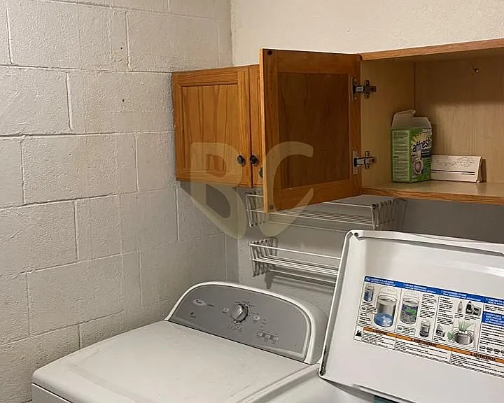 2408 Gretta St NE — Photo 5
