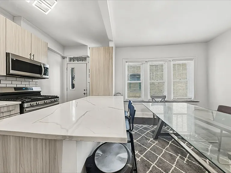 5459 S Ingleside Ave #2N — Photo 5