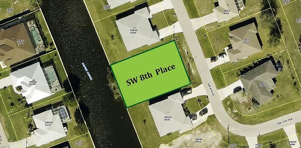1st image of 602 SW 8th Pl