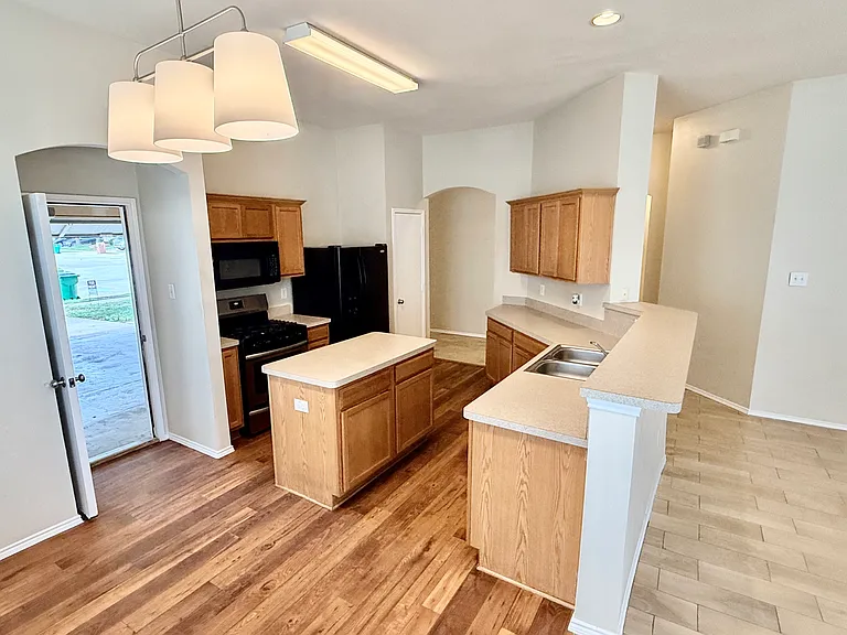 816 Cheryl St #1 — Photo 7