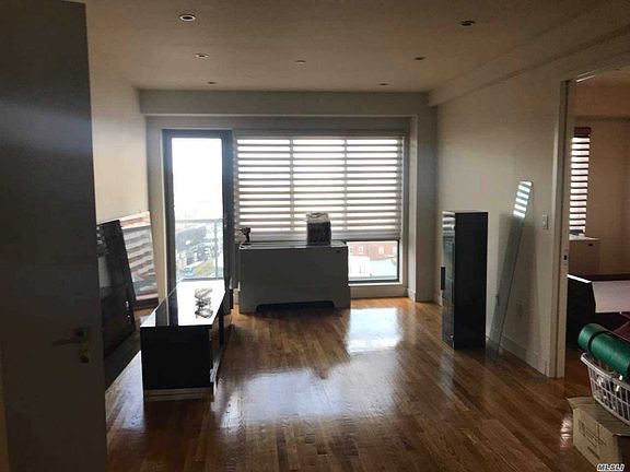 4th image of 42-35 Main St #7C