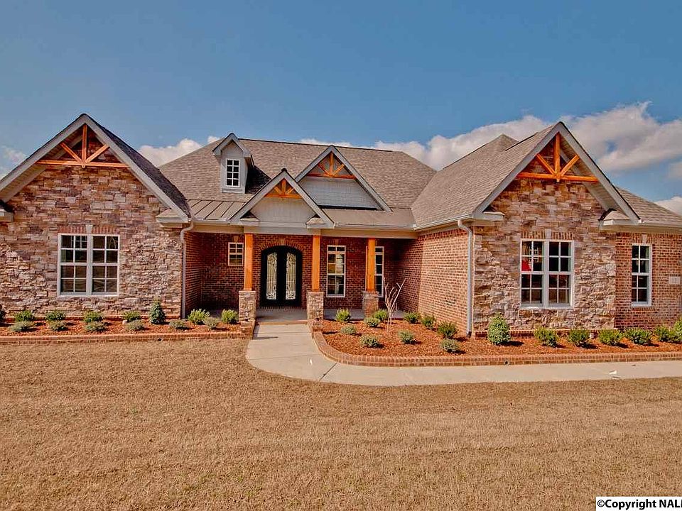 1st image of 12 Brennan Hill Ln