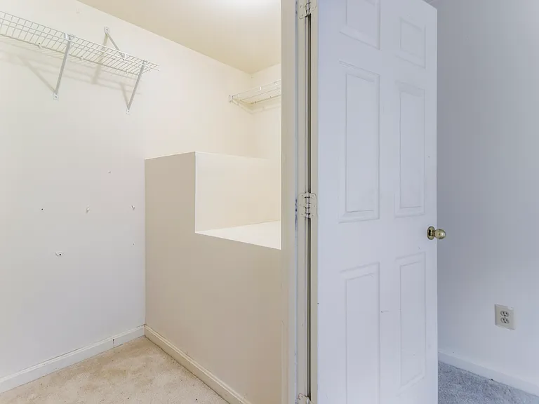 9900 Sassafras Ln — Photo 17