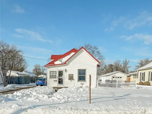 310 E Harrison St, Palestine, IL 62451