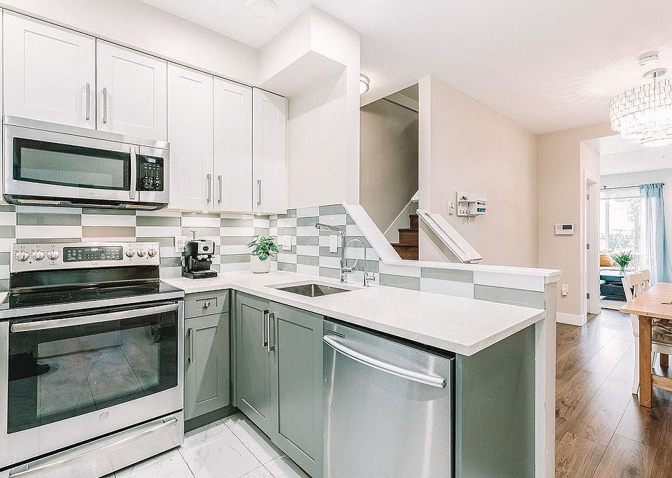 1st image of 218 Carnarvon St #308
