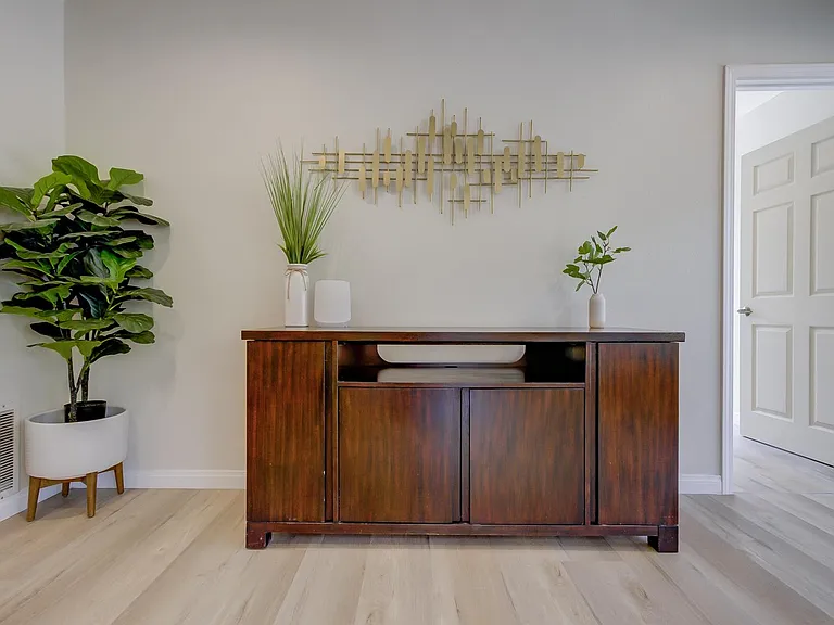 25425 Mandarin Ct — Photo 10