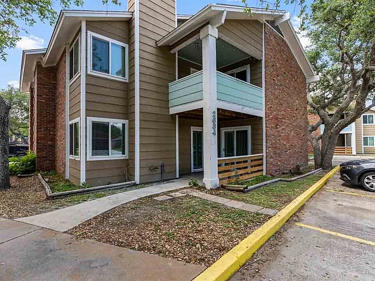 2631 Harbor Cv — Photo 11