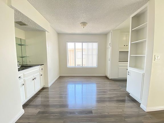 3rd image of 321 S Clark Dr #V305
