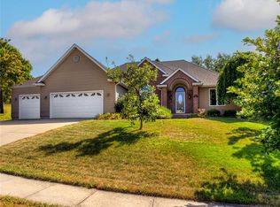 5621 Rittgers Ct, Johnston, IA 50131