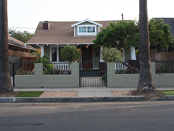 2nd image of 2312 W 31st St