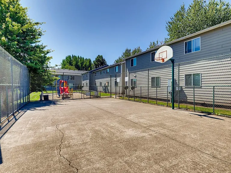 108 Village East Way SE — Photo 18