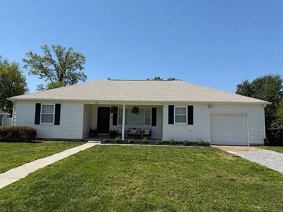 3rd image of 407 10th St
